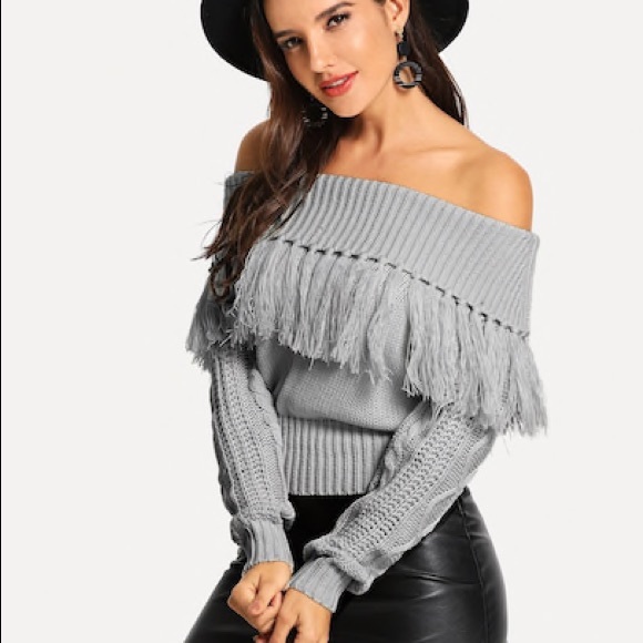 ❤️CLEAROUT❤️ Off The Shoulder Fringe Sweater - Picture 2 of 7